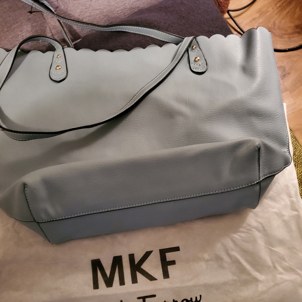 Purse - Picture 4 of 4